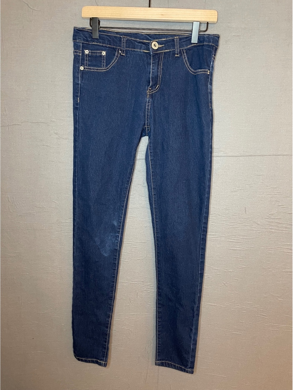 Bongo Dark Wash Skinny Jeans Size 9 Blue Denim Stretch Low Rise Pants
